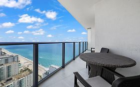 Lyfe Oceanview Resort Luxury 2 Bedroom Unit